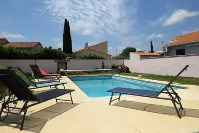 Image de Villa familiale avec piscine privée à 5 min des plages 6pc7