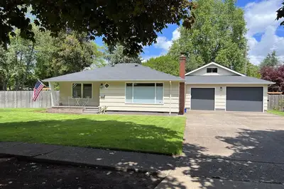 Image de Spacious, Stylish, Quiet, Two Bedroom - Autzen/Oakway/Kid-Friendly