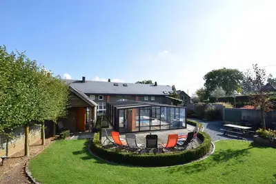 Image de Maison de vacances de luxe à Vielsalm avec sauna