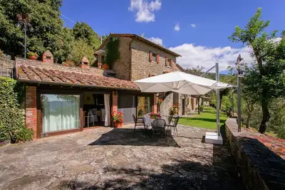 Image de Charmante villa à Cortona, avec piscine