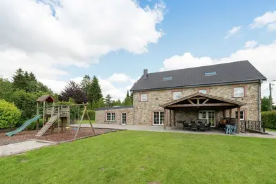 Image de Superbe villa avec piscine à Hockai