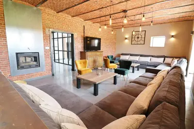 Image de Maison de vacances avec une grande salle de jeux