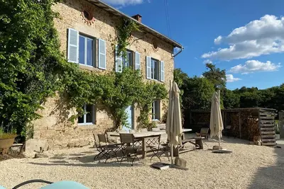 Image de Maison de vacances spacieuse avec piscine