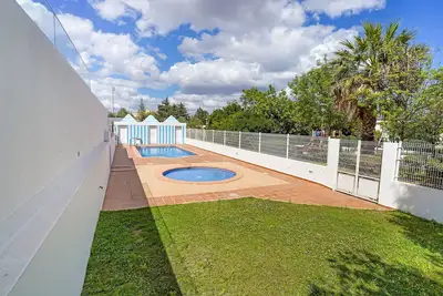Image de Appartement א Tavira avec piscine