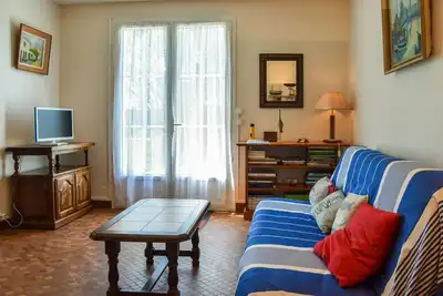 Image de Maison de vacances spacieuse près de la mer à Loix
