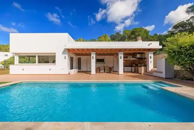Image de Villa confortable à St Josep avec piscine privée