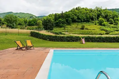 Image de Appartement pittoresque à Fosciandora avec piscine