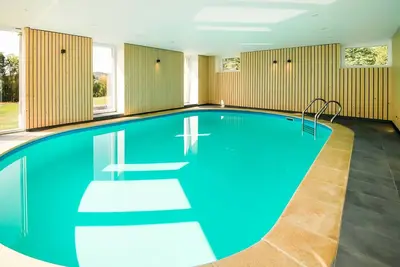 Image de Luxueuse maison de vacances avec piscine intérieure et sauna!