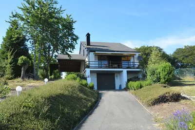 Image de Maison spacieuse avec belle terrasse