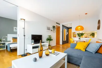 Image de Appartement confortable d'une chambre à coucher près de la Sagrada Familia et de Monumental