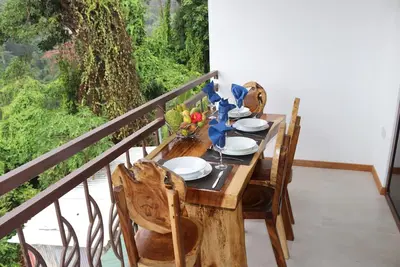 Image de This property is 12 minutes walk to Beau Vallon beach.
