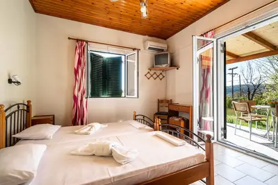 Image de Appartement Pantelios Village apartment 2 avec Vue sur les montagnes, Balcon & Wi-Fi