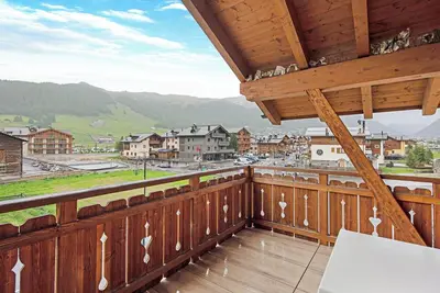 Image de Appartement 'Miky House Valandrea' avec vue sur la montagne, balcons et Wi-Fi