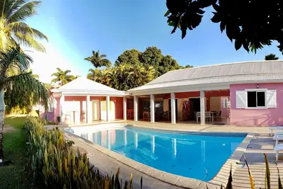 Image de Magnificent Zen Villa with swimming pool in a 4000 m2 garden