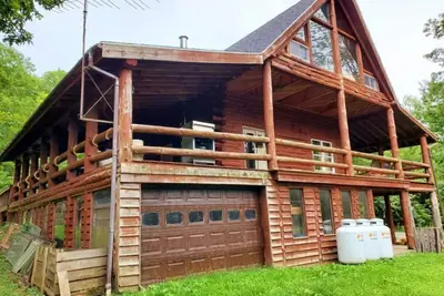 Image de Secluded Authentic Log House w/valley view!