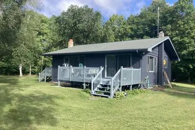 Image de Your Own Private Resort on Woman Lake!