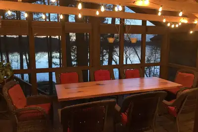 Image de Rustic Lakefront Log Cabin Retreat w/Pontoon included Memorial to Labor Day