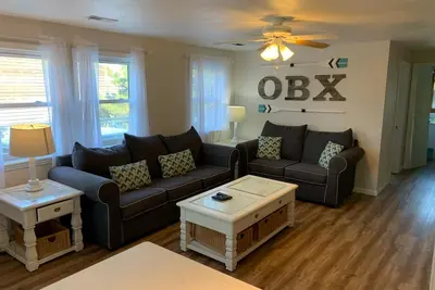 Image de August Discounted! Oceanside in Avon, dog friendly, steps to the beach!