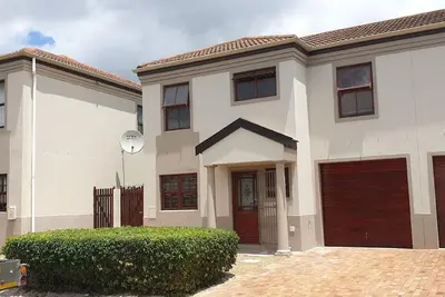 Image de Maison de vacances Kapstadt pour 2 - 7 personnes avec 3 chambres à coucher - Maison jumelée
