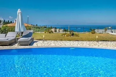 Image de Maison de vacances Lefkada (Stadt) pour 1 - 4 personnes avec 2 chambres Ă coucher - Maison mitoyenne