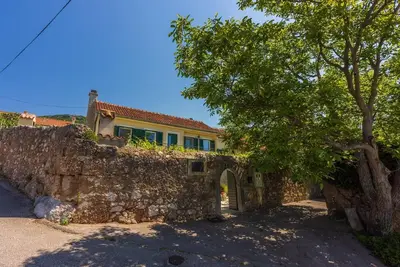 Image de Maison de vacances Grižane pour 2 - 5 personnes avec 2 chambres à coucher - Maison de vacances