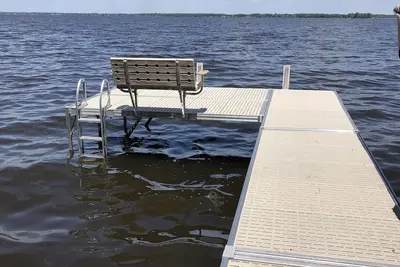 Image de Cozy, 3 bedroom lakefront home