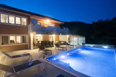 Image de Villa Ivano with heated pool& sea&mountain view