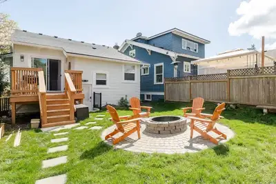 Image de Enjoy everything Seattle has to offer in centrally located Central District