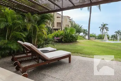 Image de Faro De Mita condo rez de chaussée, pas de la plage et l'océan!