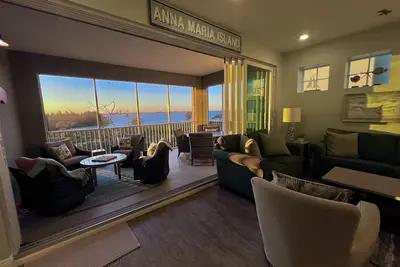 Image de Sunset Escape - Incredible Waterfront Condo Near Beautiful Anna Maria Island!