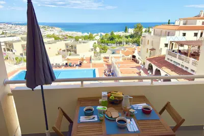 Image de Les 3 Dauphins apartment with pool and sea view