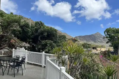 Image de Newly Renovated and Listed 3 Bedroom 2 bathroom Home