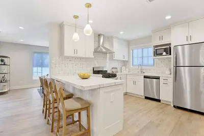 Image de Absolutely Stunning Remodeled Home 4mi to Disney