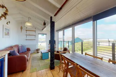 Image de Rosemary exudes beachside living at its best. Combining traditional charm with modern touches
