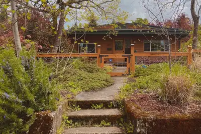 Image de Comfy Home - Walking Distance to University of Oregon