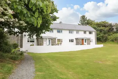 Image de Courtlands, pet friendly, luxury holiday cottage in Llanbedrog