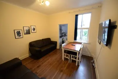 Image de Appartement spacieux à Coventry près du théâtre de Belgrade