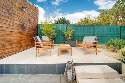 Image de Belle maison avec grand jardin