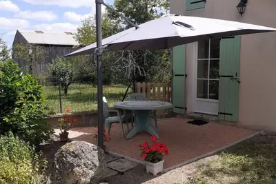 Image de Gîte rénové avec terrasse privée et animaux admis