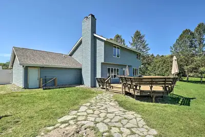 Image de Coloma Escape w/ Fire Pit < 1 Mi to Lake!