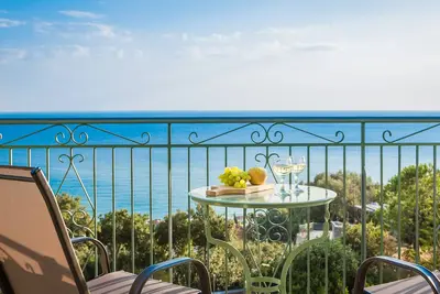 Image de Kefalonia Lourdata, studios with pool, sea view