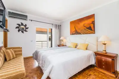 Image de Superbe appartement 2 chambres proche des commerces