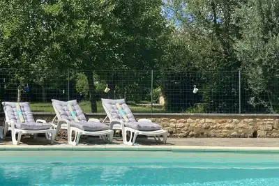 Image de Maison de charme avec piscine chauffée à 30mn du Futuroscope