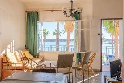 Image de Appartement Las Palmeras 2 avec vue sur la mer et terrasse