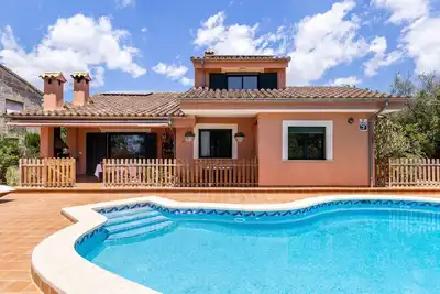 Villa 'Ses Buguenvílies' avec piscine, terrasses et Wi-Fi
