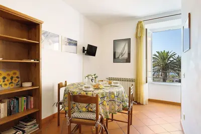 Image de Appartement Celsi avec vue sur la mer et Wi-Fi.