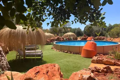 Maison de vacances 'Casa Cobra' avec vue sur les montagnes, piscine partagée, jardin et Wi-Fi.