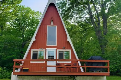 Image de The Gnome Home Cottage located near white mountain Nh