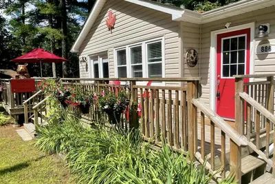 Image de Inn The Moment: A Bright and Cozy Getaway in the Heart of Muskoka