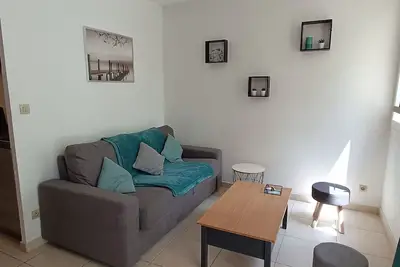 Image de Beau Studio De 27m² Au Centre De Frejus!